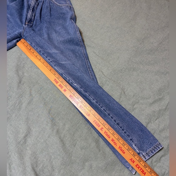 vintage 80s Size 26 Ultra High Waist Barrel Leg Baggy Jeans - Picture 5 of 8